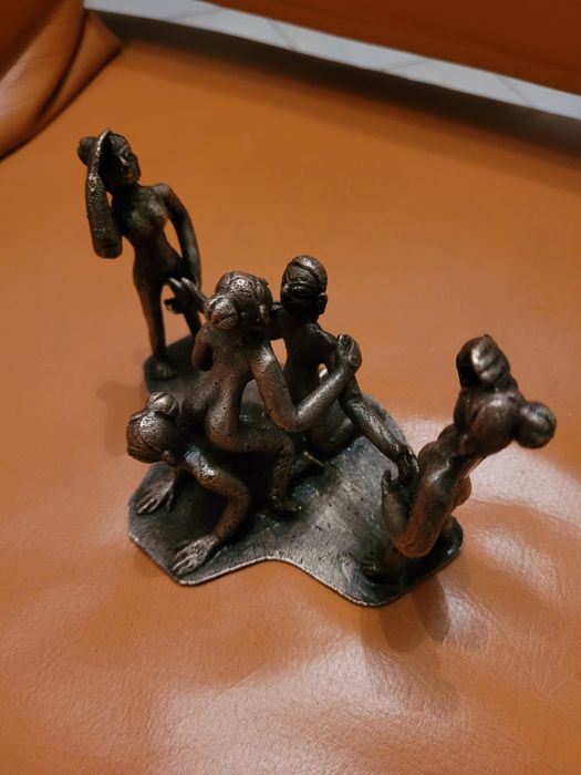 Kamasutra figurka z brązu desing