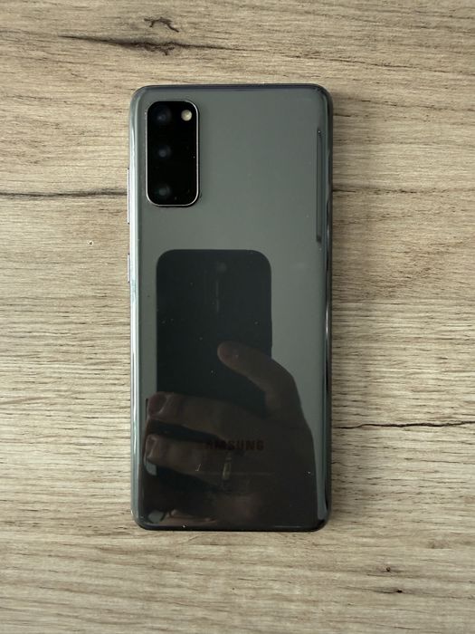 Samsung S20 128GB super stan