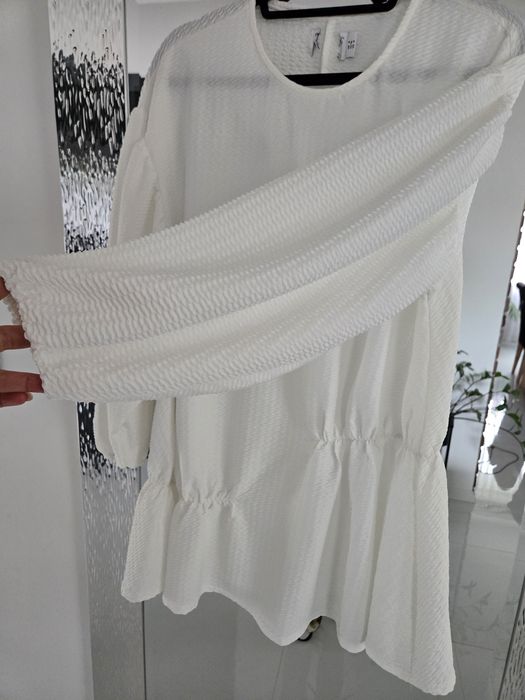 Sukienka tunika oversize Asos 38 40 biala bufki asymetryczna