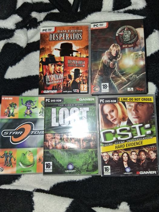 Jogos e manuais  para pc usados