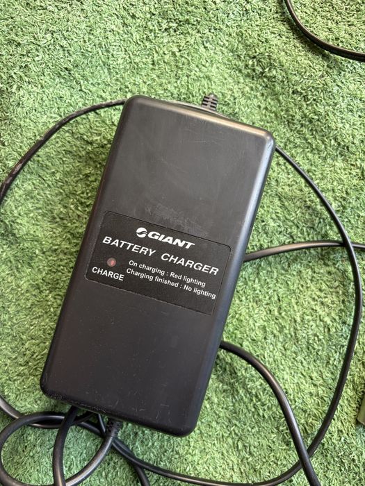 Ładowarka giant 26V