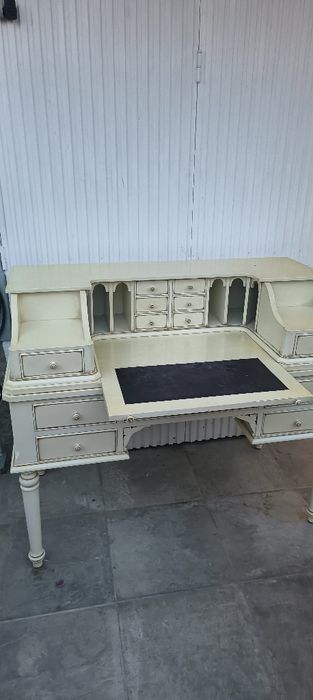 Vendo secretária vintage