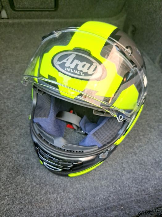 Kask Arai Quantic M