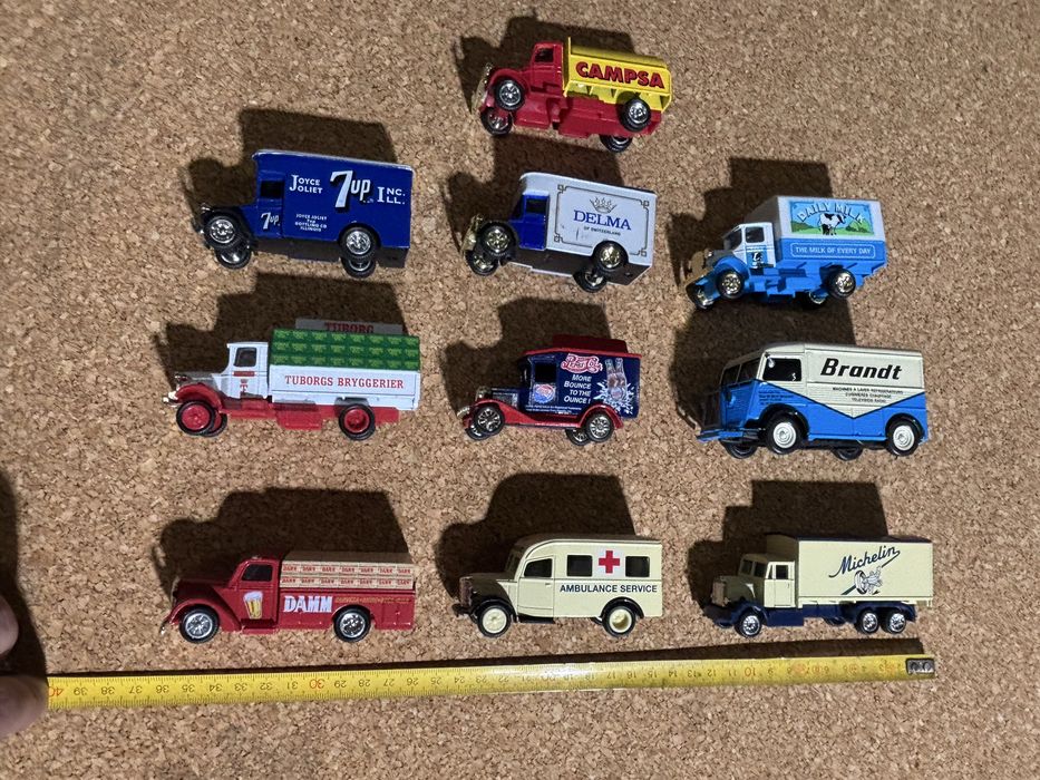 Carrinhos miniatura bom estado