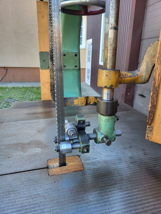 Стрічкопильний верстат