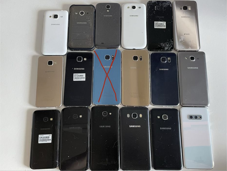 Лот телефонів Samsung