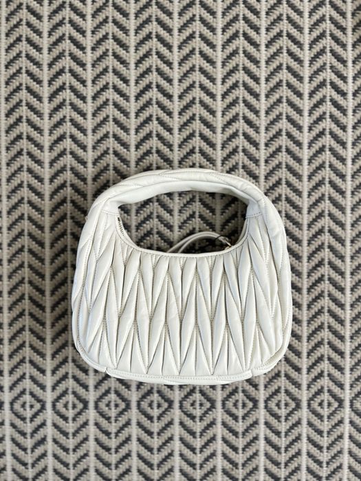 mala miu miu wander hobo matelassé