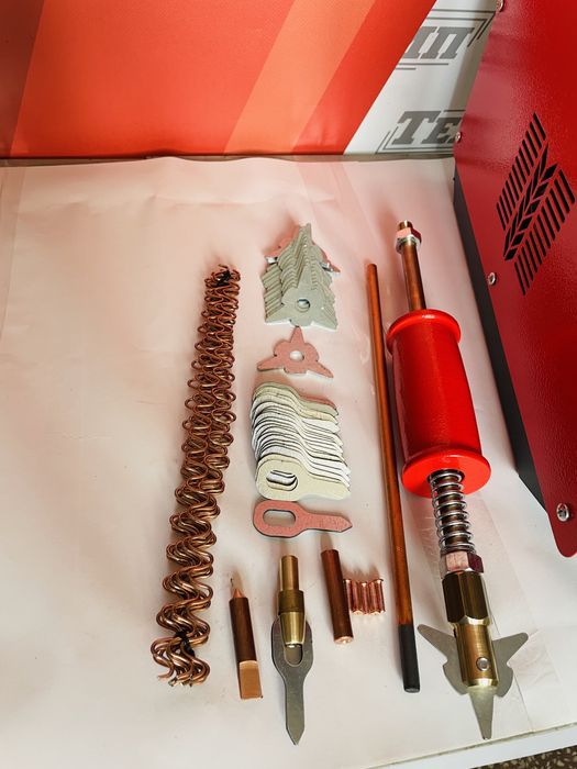 Надежный споттер для рихтовки. 4500 А. Сварка. Набор инструментов.