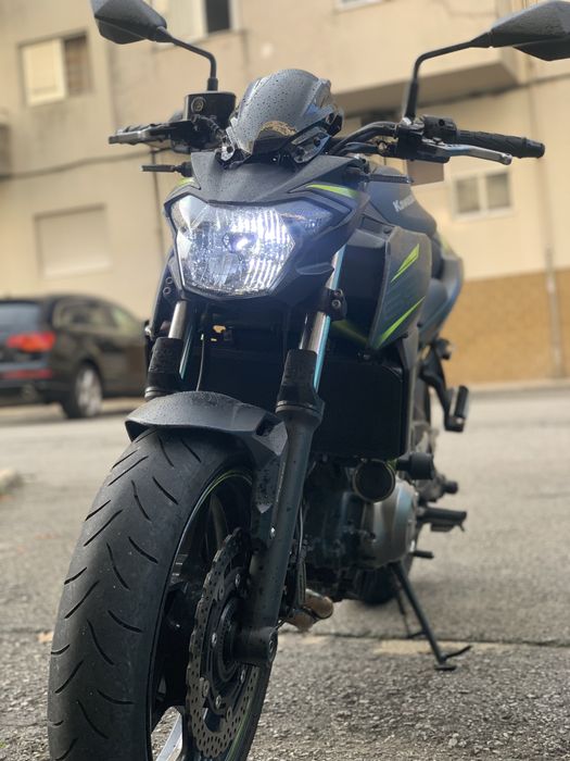 Kawasaki Z650 como nova