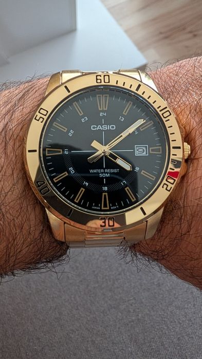 Sprzedam Piękny Oryginalny Zegarek Casio