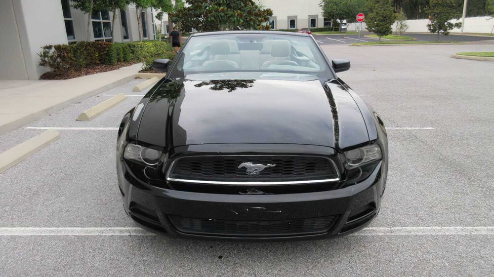 Ford Mustang      2014
