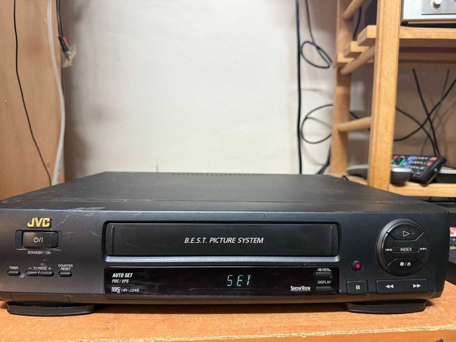 Magnetowid VHS JVC HR-J248