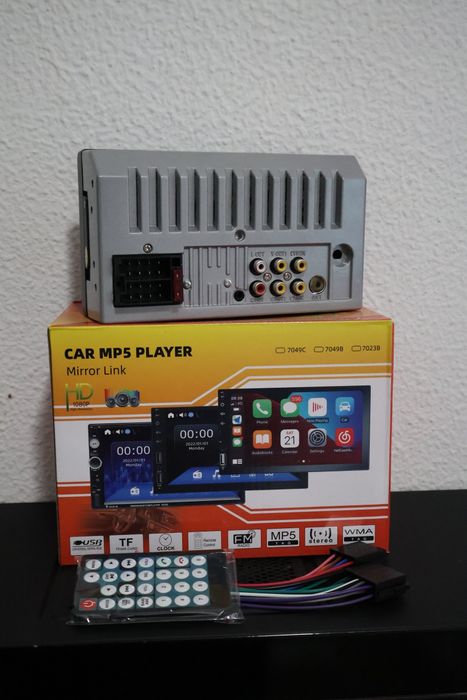Rádio 2 DIN com Ecrã Tátil