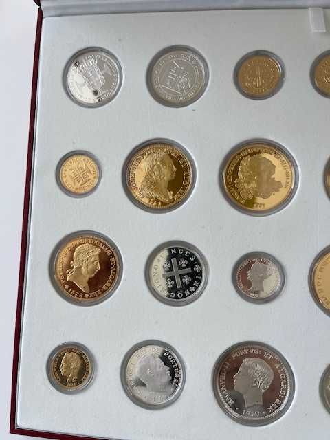Coleção de medalhas / moedas História da Moeda Portuguesa