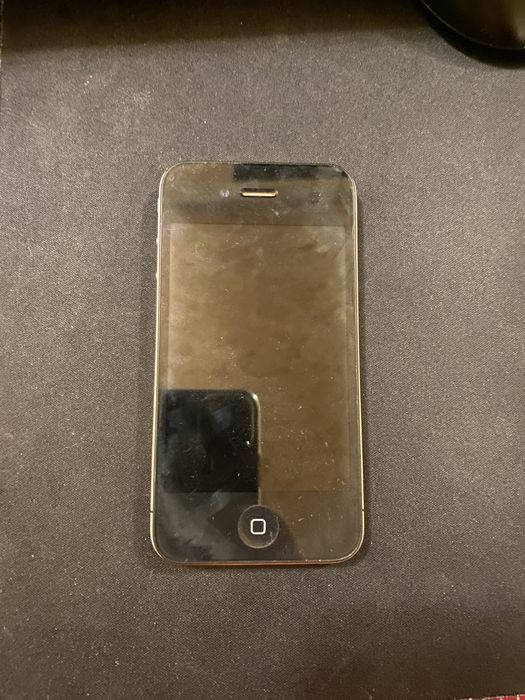 Продам робочий iPhone 4