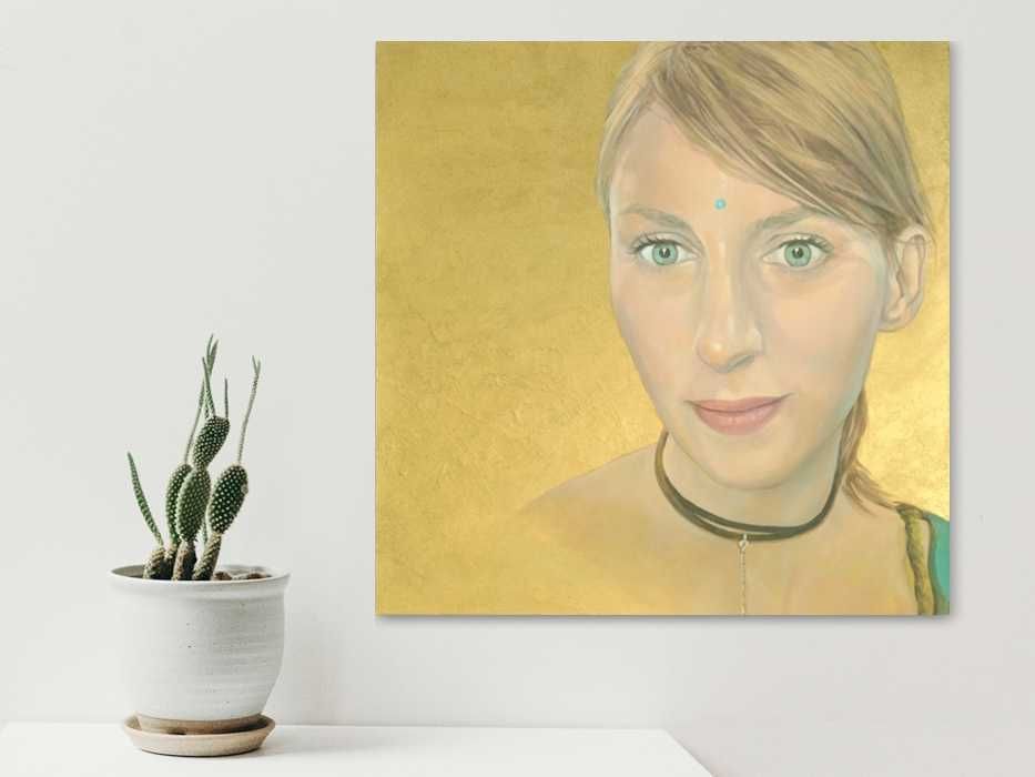 Obraz 70x70cm - obraz akrylowy, płótno - Portret kobiety na złotym tle