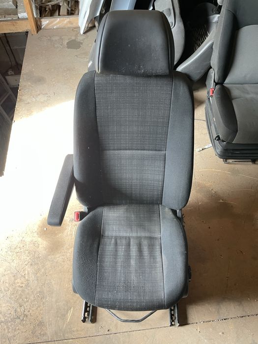 Сідіня Пілот Сидения Пилот  Mercedes W906 W907 Srinter  Спринтер W906