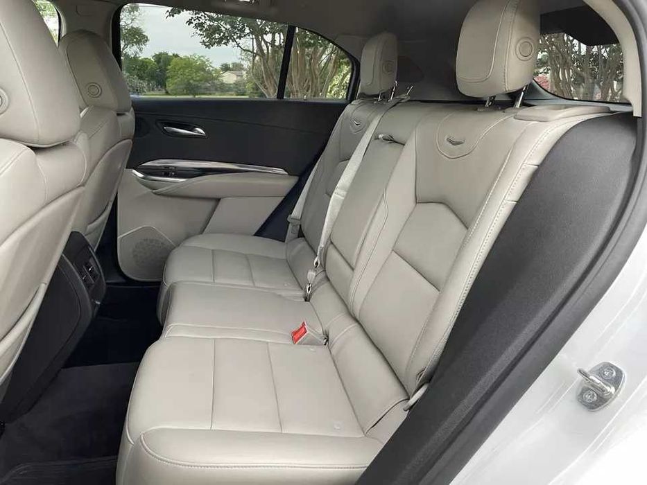 2021 Cadillac XT4 LUXURY