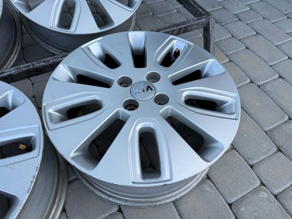 Диски Kia R16 4x100 6J ET43 Rio Hyundai Accent Mazda 2 Toyota Yaris
