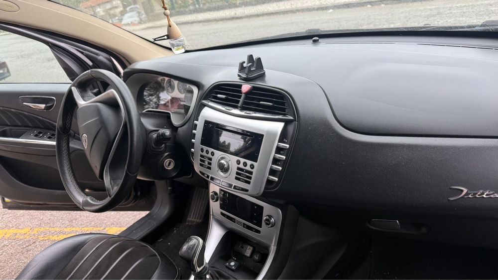 Lancia delta gasolina/gpl