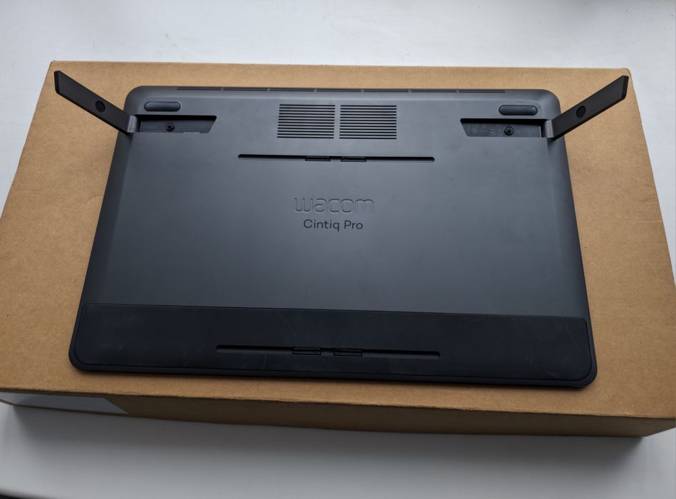 wacom cintiq 16 - купити графічні планшети - Ціна на OLX.ua