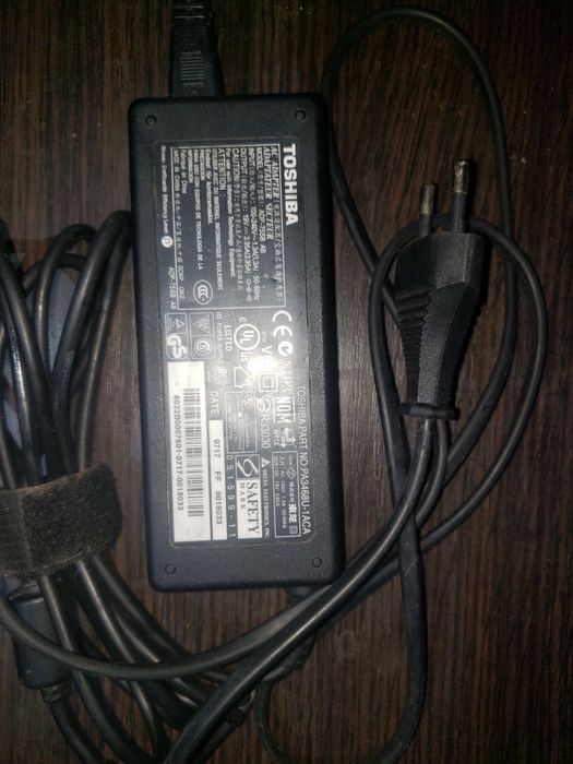 Блок питания  к ноутбуку Toshiba 19В,3,95А
