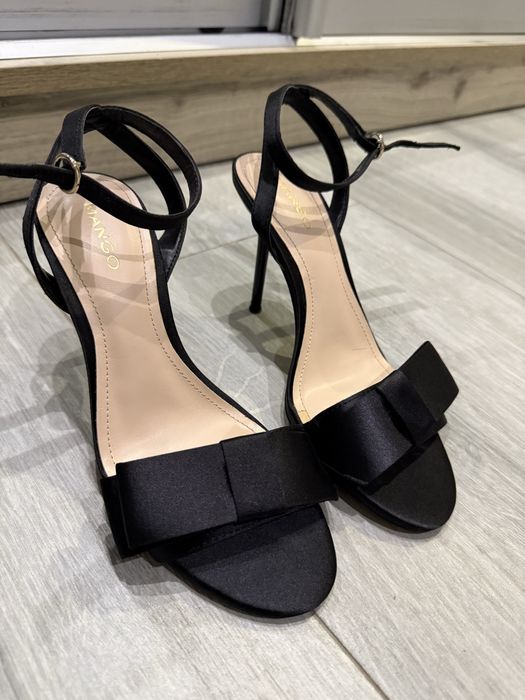 Босоніжки Mango атласні 36