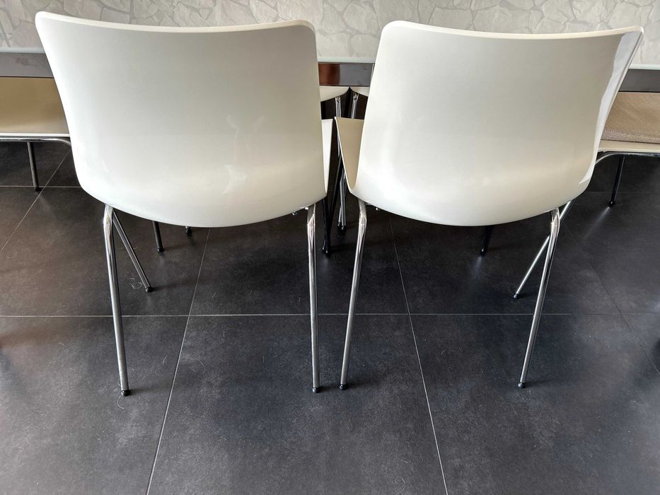 cadeiras brancas IKEA