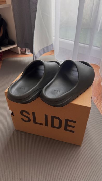 Yeezy Slide Onyx