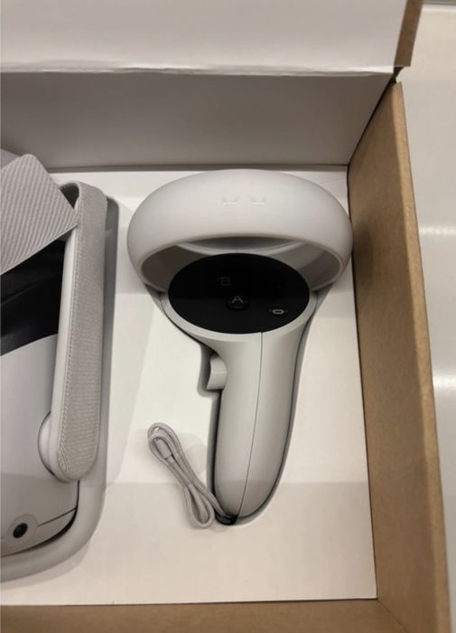 Okulary wirtualnej rzeczywistości Meta Oculus 2 z 128GB pamięć