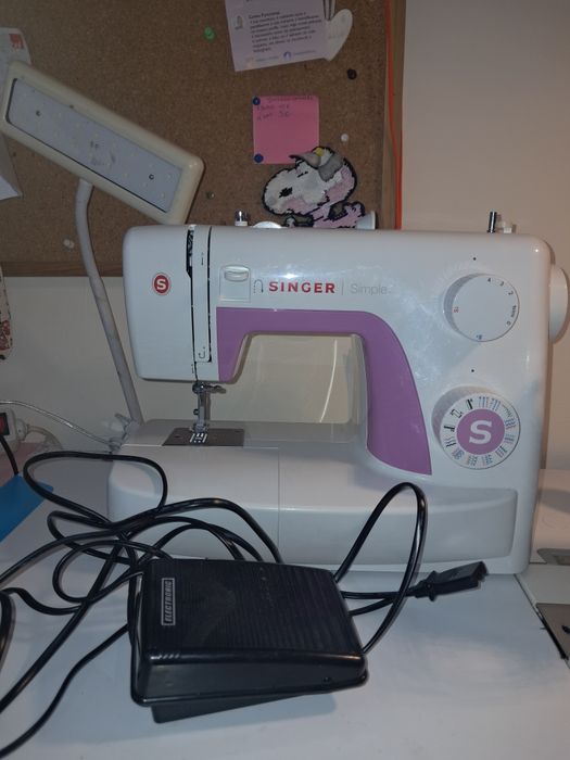 Máquina de Costura Singer 2332