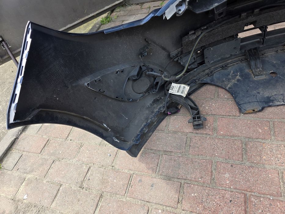 Zderzak przód opel meriva b przedlift z pdc