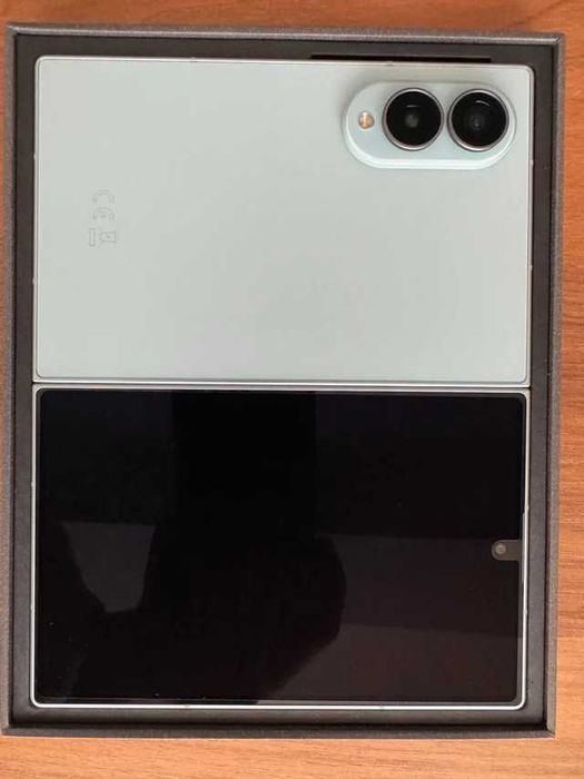 Samsung Z Fold 8 - Troco por Iphone