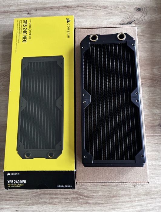 Corsair Hydro XR5 Neo 240