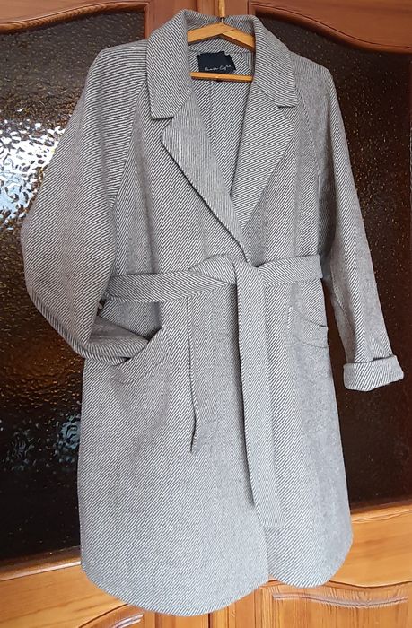 Вовняне пальто без підклади