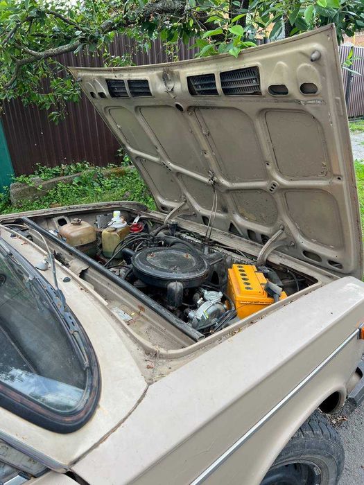 Автомобіль ВАЗ 2106