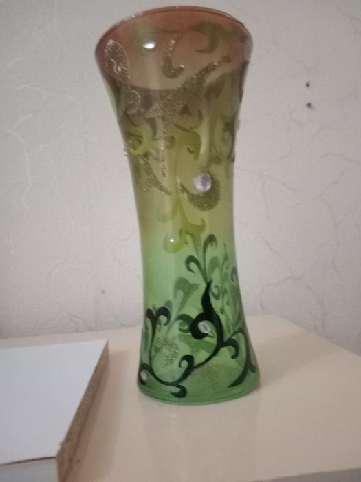 Ваза скляна з декором