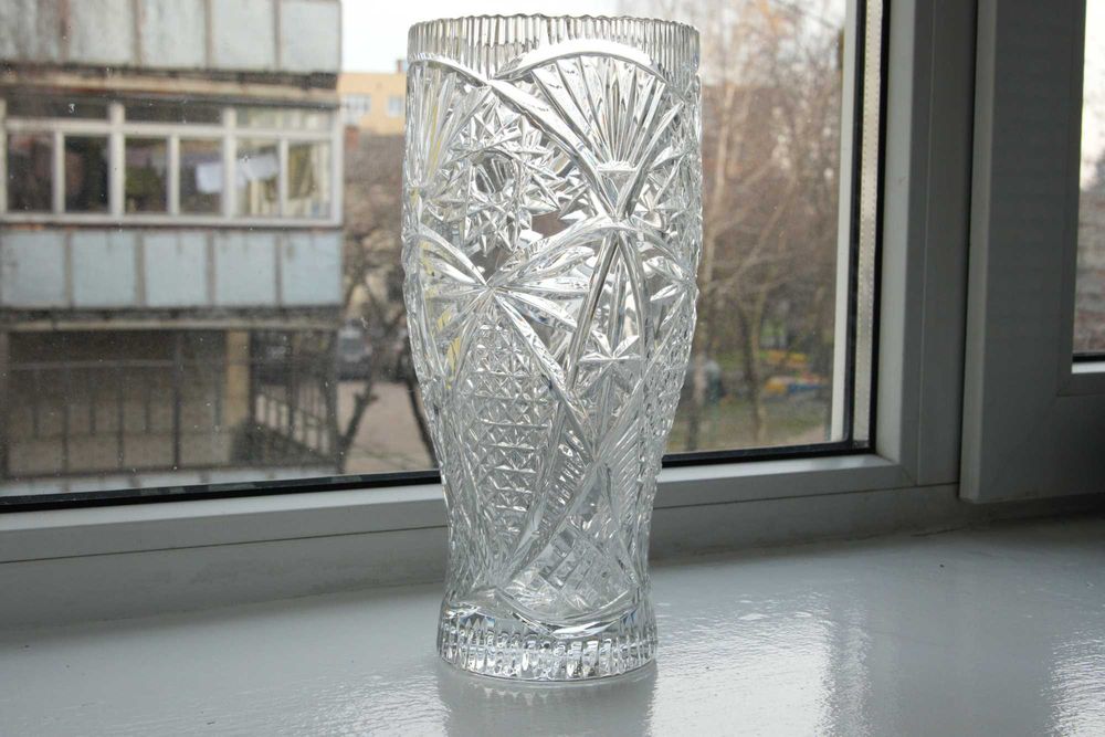 хрустальная ваза
