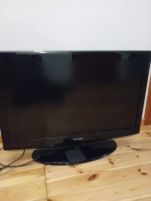 Telewizor 37 cale