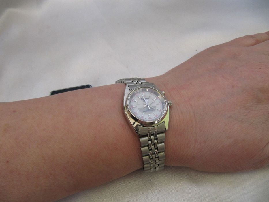 Часы Philip Persio Сингапур новые, кварцевые, женские