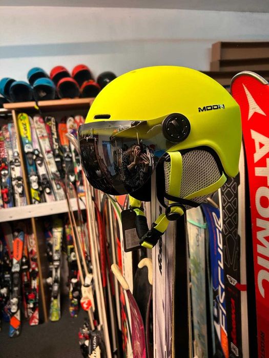 Piękny kask narciarski z przyłbicą- rozmiar L- 219 zł/ Sklep-Serwis