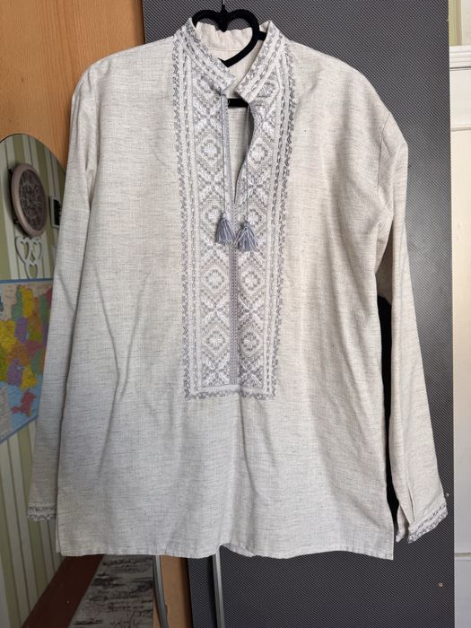 Вишиванка чоловіча нова