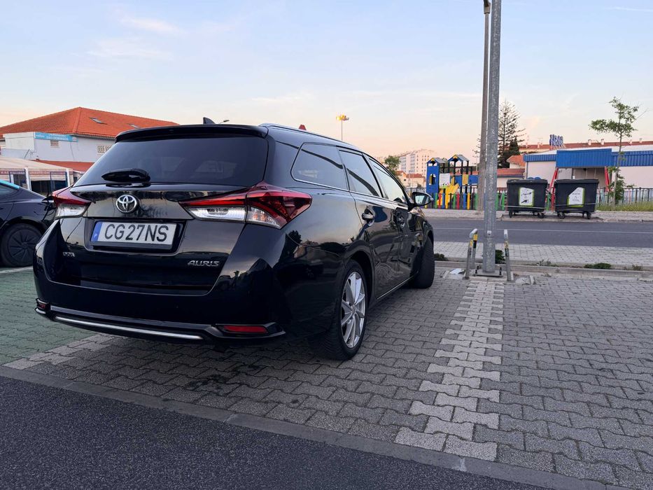 Toyota Auris Touring Sports 1.2 Turbo Design edition