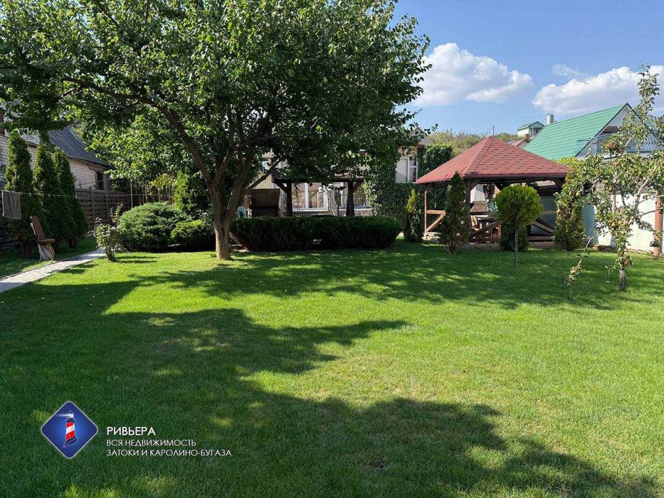 Продам дом у моря в Каролино-Бугазе.