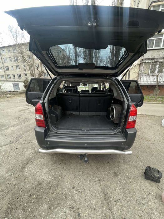 Продам Хундай Туксон 2008года