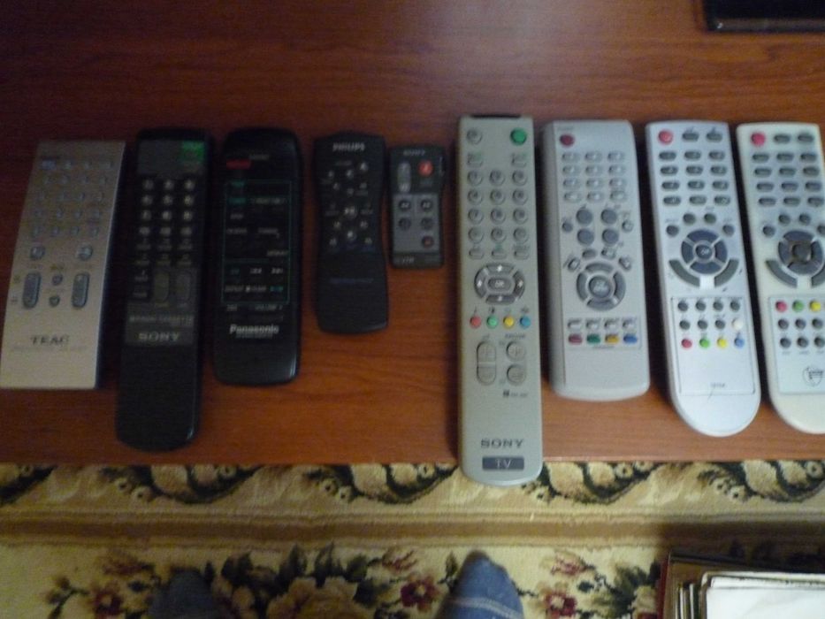 Оригинальный пульт Sony.Teac.Philips.Samsung