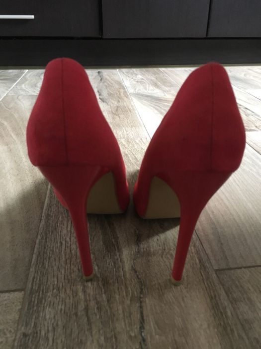 Buty szpilki