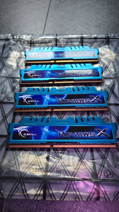 Pamięć RAM G.SKILL DDR3 2400 CL11 4x4GB XMP