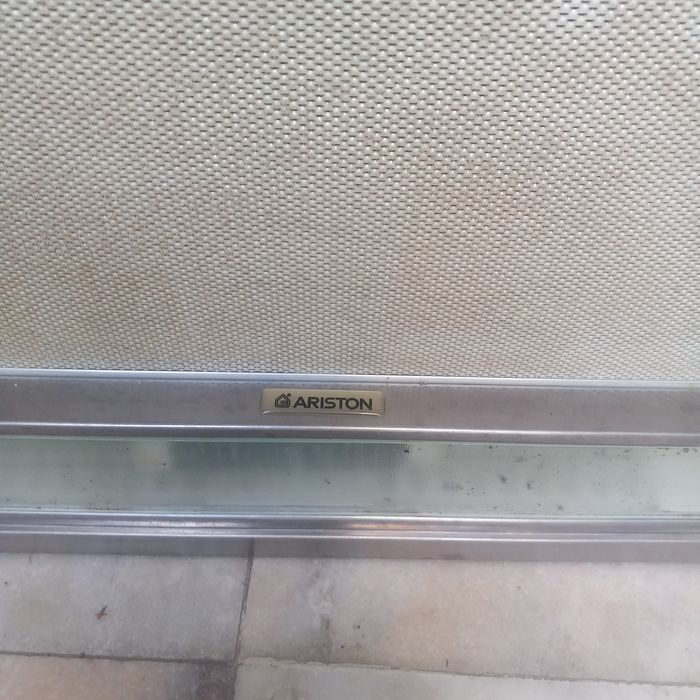 Exaustor Ariston Inox + Placa Eléctrica Ariston