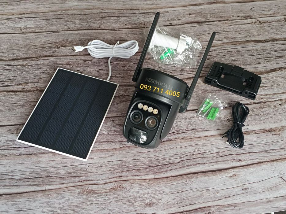 Камера відеоспостереження з сонячною панеллю